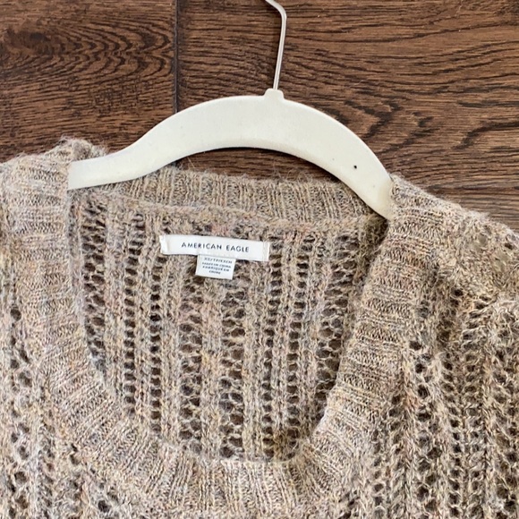 American Eagle tan sweater - Picture 2 of 2